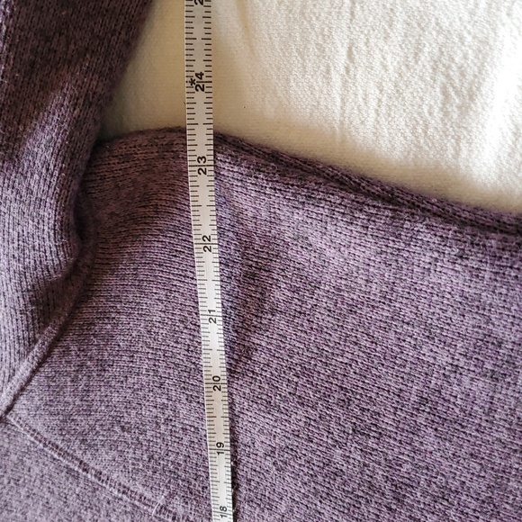 Cabela's Purple Hooded Sz. XL Sweater with Button Detail and Kangaroo Pockets - Picture 12 of 13